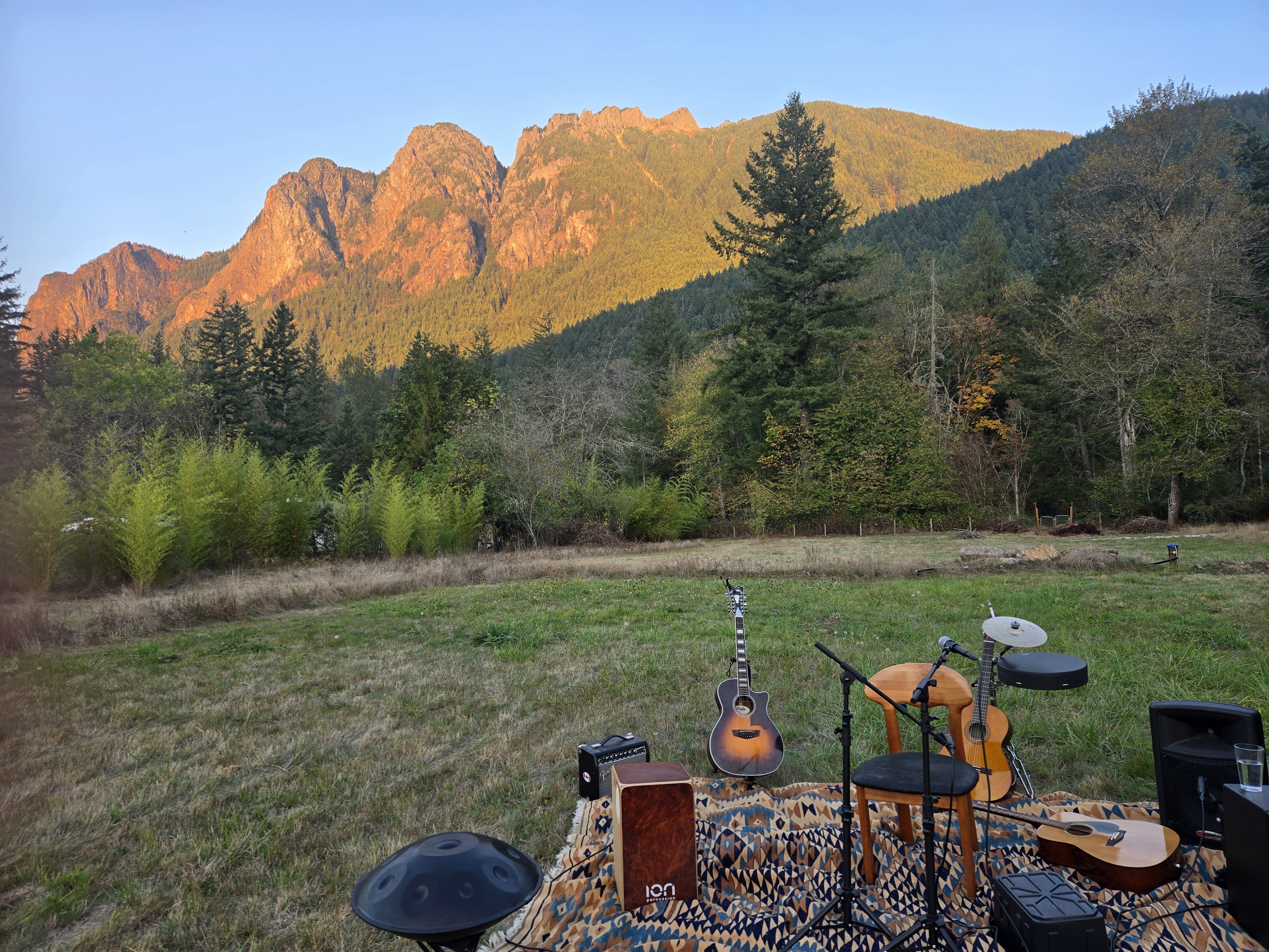 Si Sessions — Mount Si at golden hour